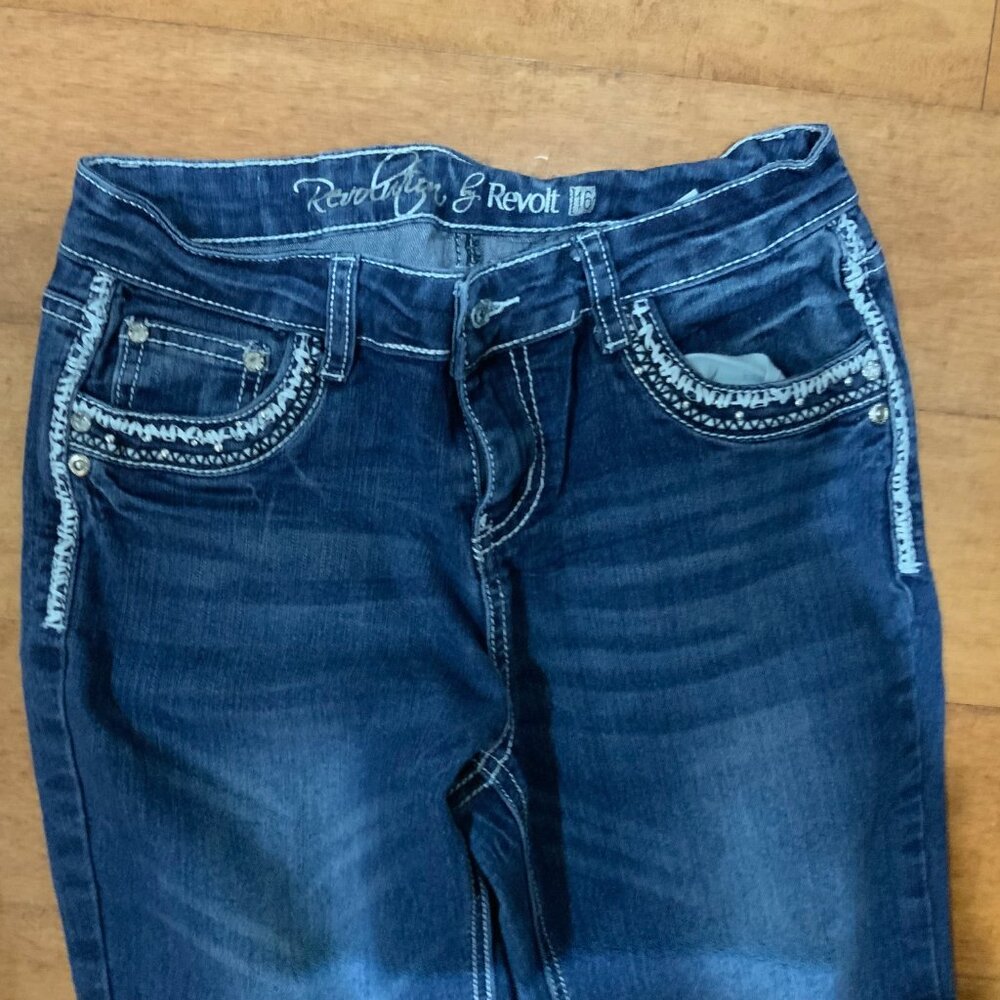 Revolution by revolt size 16